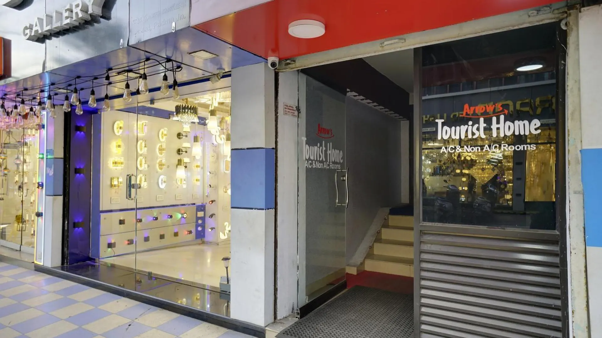 Oyo Flagship Arrows Tourist Home Kochi 3*,  India