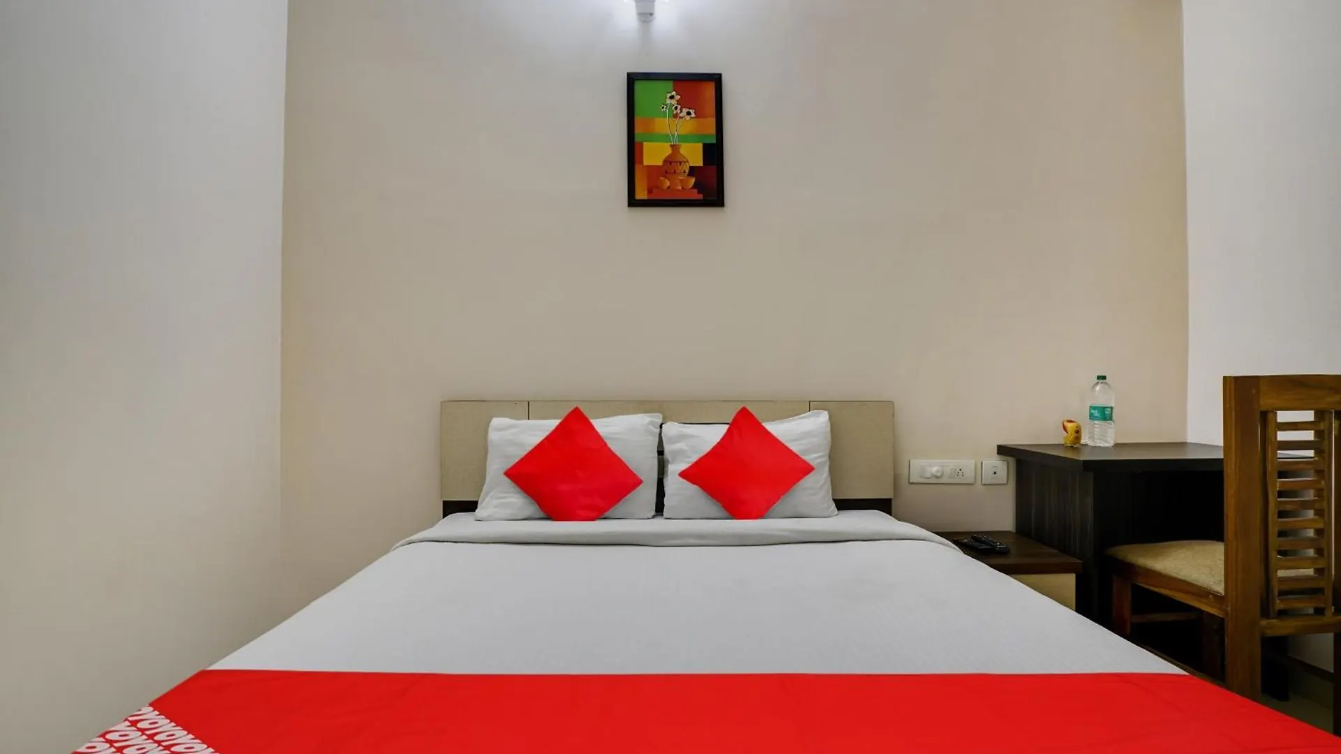 Oyo Flagship Arrows Tourist Home Kochi