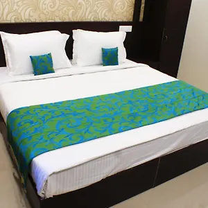 Hotel Collection O 8267 Galaxy