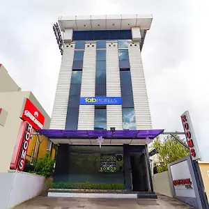 Hotel Fabhotel Qube - 800m From Ernakulam Junction South Railway Station