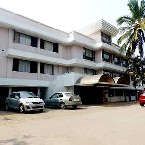 Hotel Highway Garden